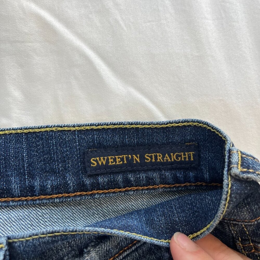 Lucky Brand Sweet N' Straight Dark Wash Denim Jeans | Size 2/26 - Picture 4 of 7